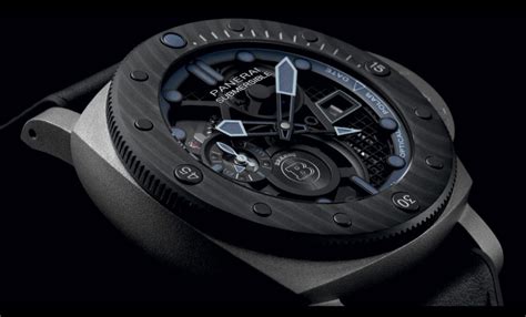 Panerai teams up with Brabus to present a second classic watch.